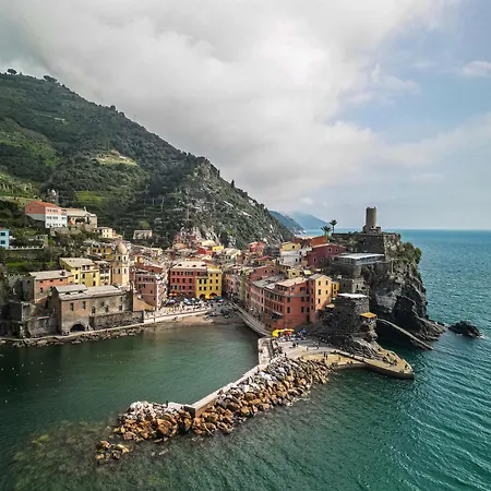 Apartment And Cinque Terre